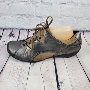 Taos leather sneakers